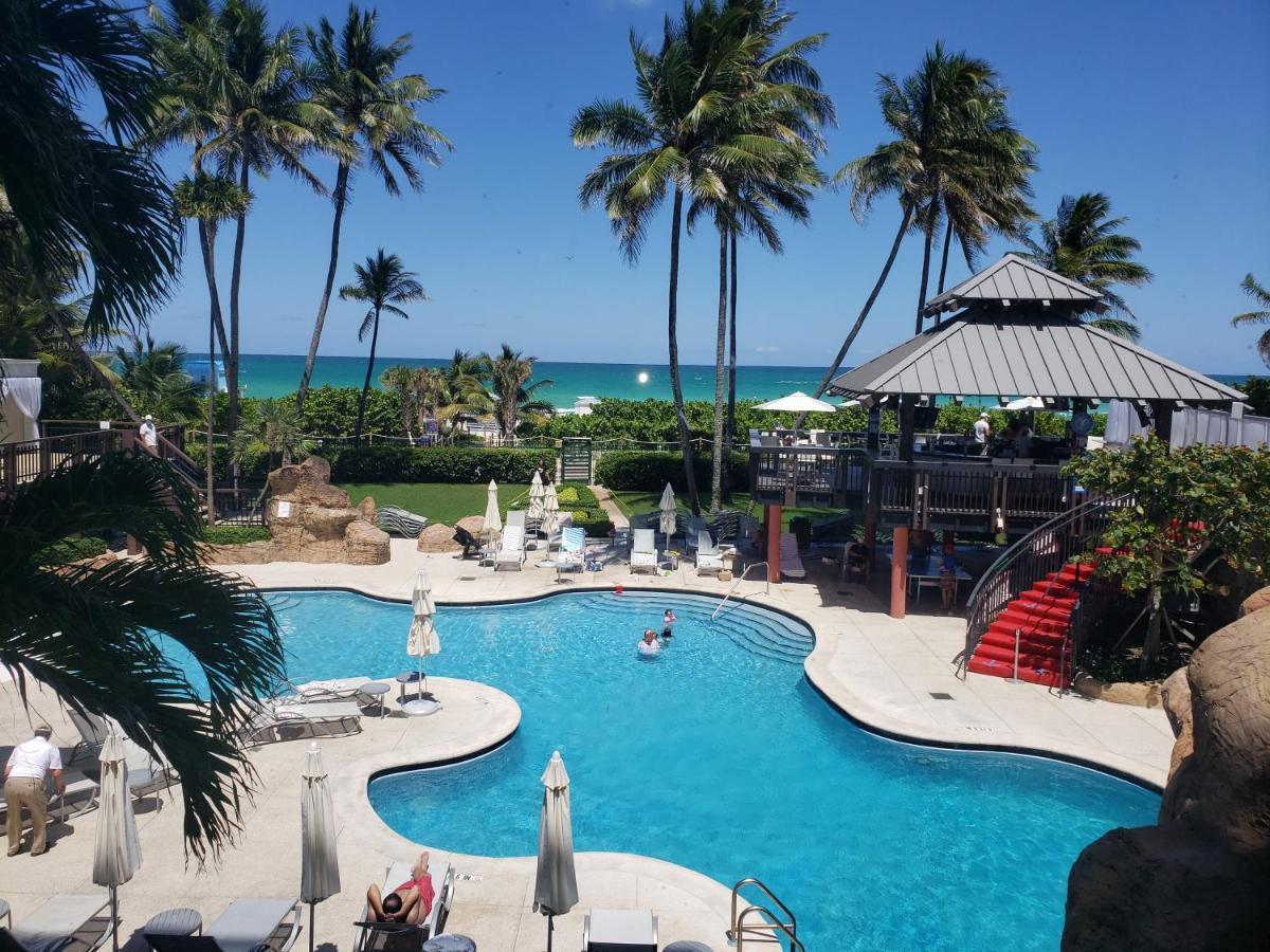 2 Bedroom 2 Bath Beachfront Condo On Miami Beach Millionaire Row Buitenkant foto
