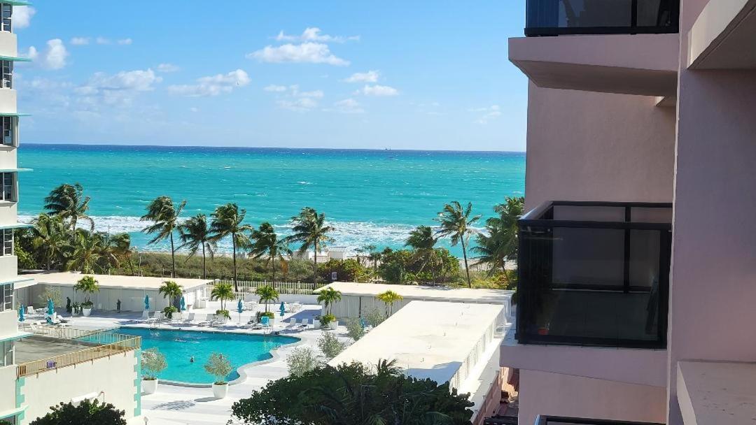 2 Bedroom 2 Bath Beachfront Condo On Miami Beach Millionaire Row Buitenkant foto