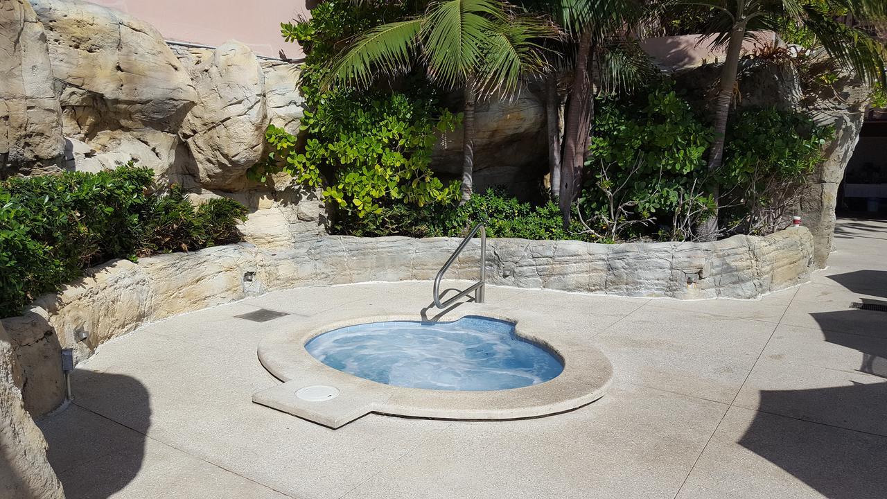 2 Bedroom 2 Bath Beachfront Condo On Miami Beach Millionaire Row Buitenkant foto