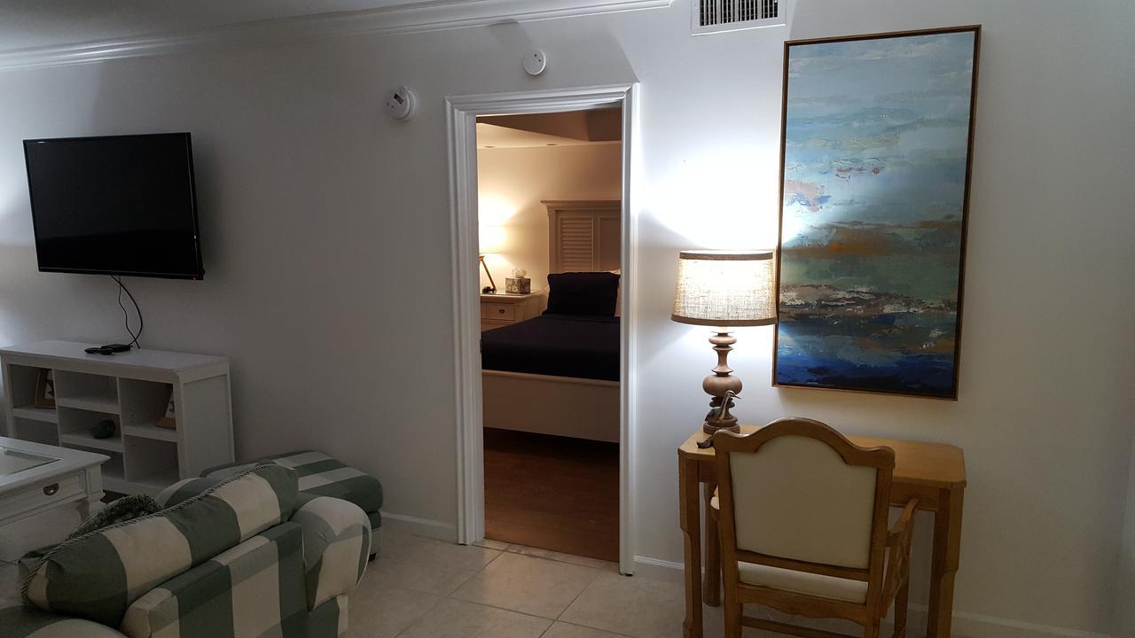2 Bedroom 2 Bath Beachfront Condo On Miami Beach Millionaire Row Buitenkant foto