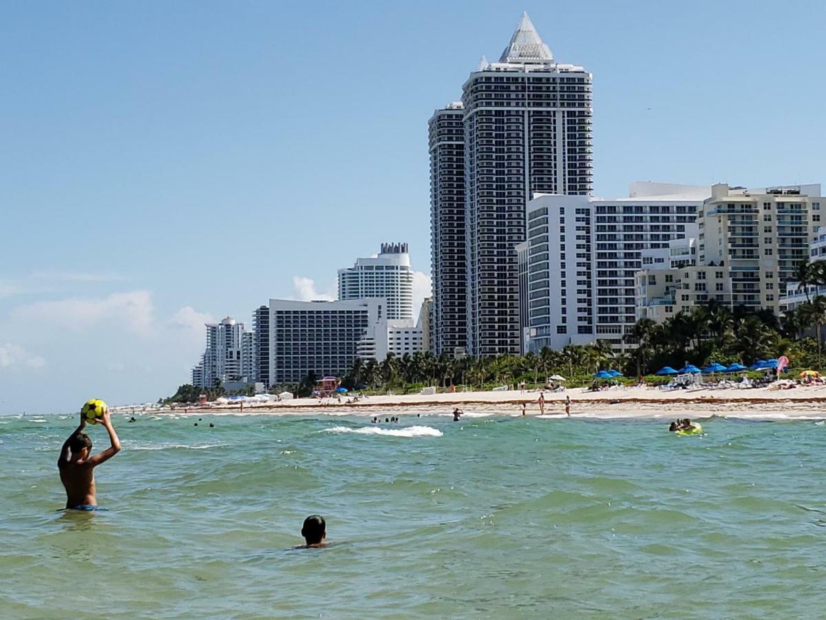 2 Bedroom 2 Bath Beachfront Condo On Miami Beach Millionaire Row Buitenkant foto